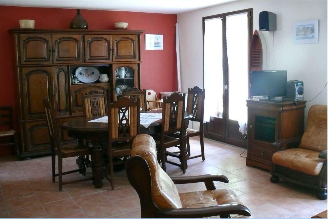 Maison Bord Du Lac Marcillac-la-Croisille エクステリア 写真