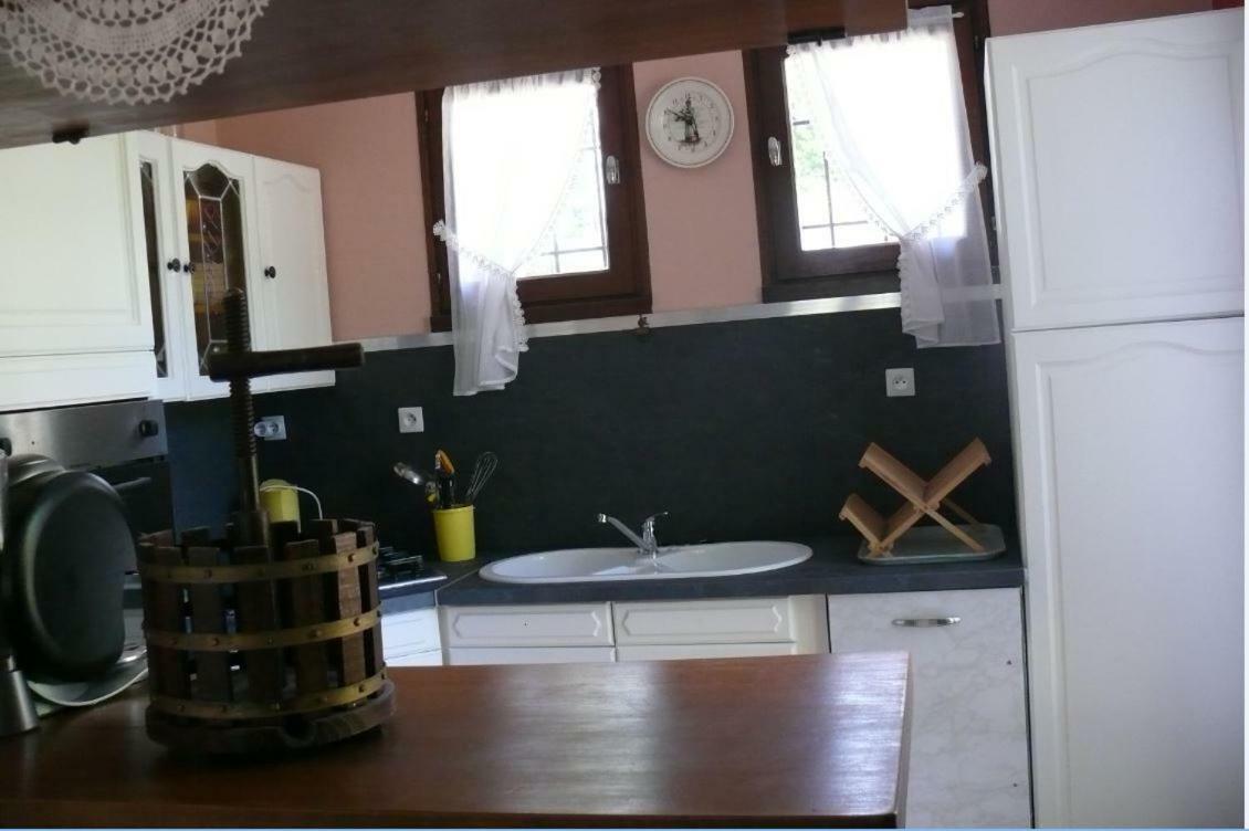 Maison Bord Du Lac Marcillac-la-Croisille エクステリア 写真